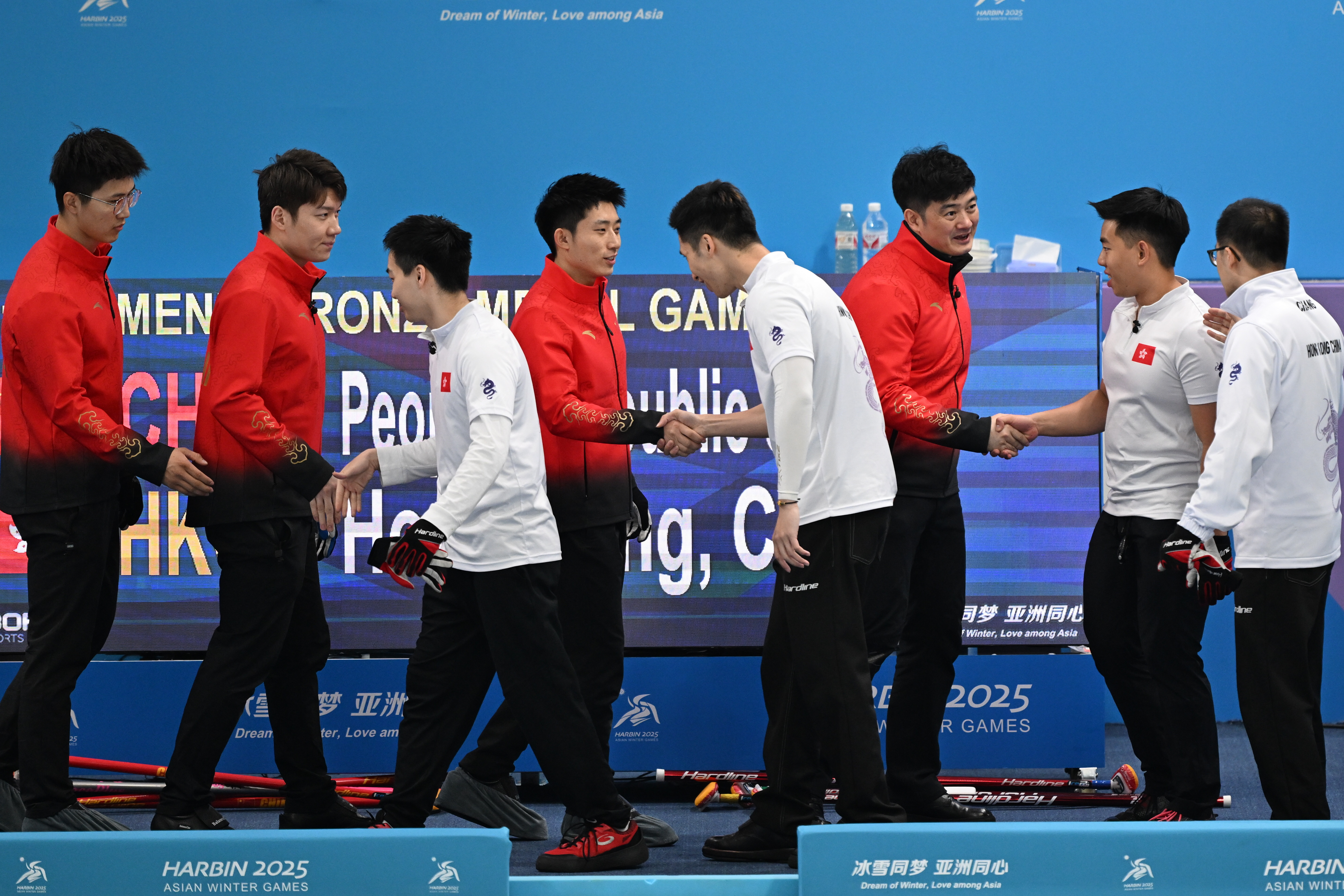 米乐体育m6官网-精彩对决，两队争夺金牌胜利