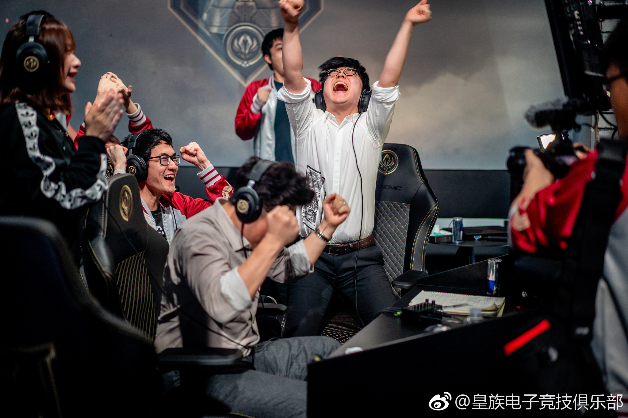 米乐足球官网-亚洲俱乐部赛场上一场引人入胜的较量！