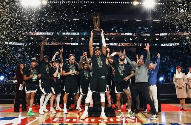 泸州米乐官网-火箭险胜雄鹿保罗全场发挥出色成全队最佳球员的简单介绍