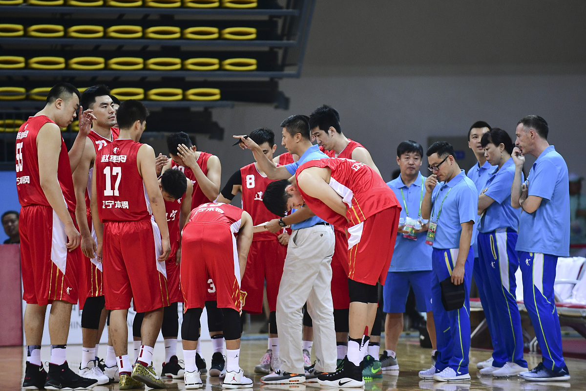 米乐体育m6官网-关于湖南男篮在比赛中展现出色团队合作的信息