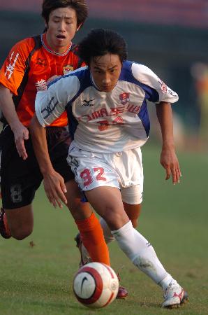 米乐官网入口-包含重庆力帆：斗志昂扬追求联赛突破的词条