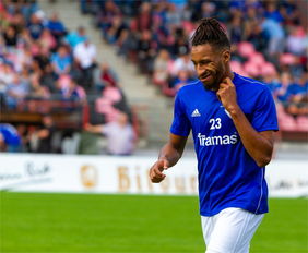 米乐m6平台官网-法兰克福队在赛季末取得关键胜利，成功逆袭迎接辉煌未来